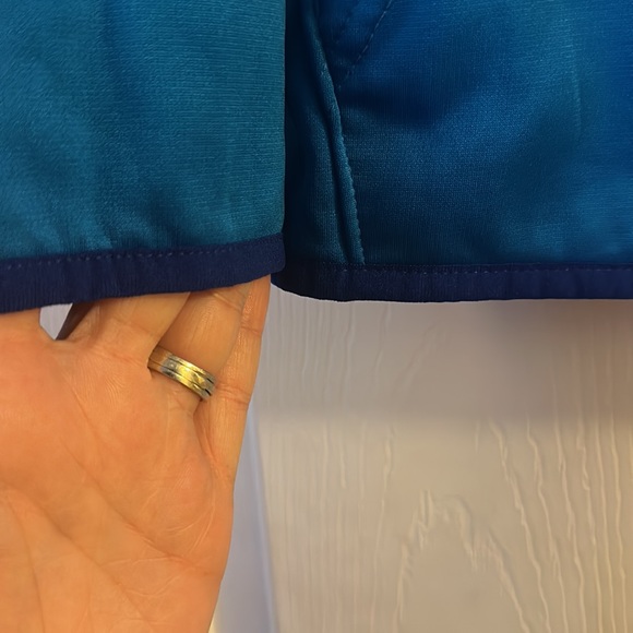 Youth Under Armour Hoodie L - Picture 4 of 5